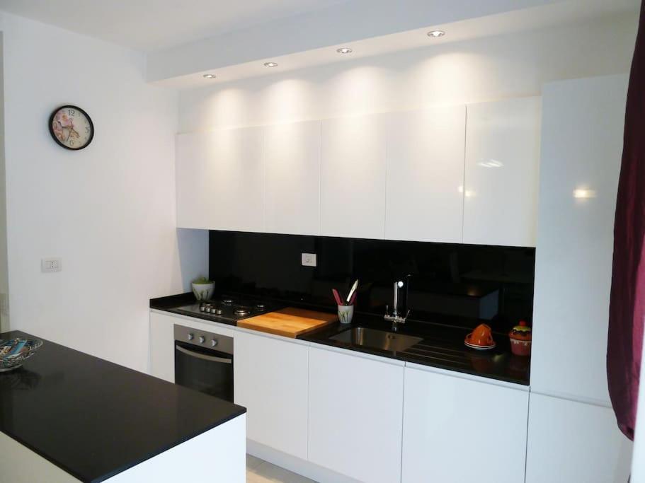 Modern & Strategic Apartment Siena Esterno foto