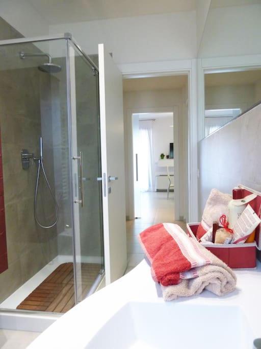 Modern & Strategic Apartment Siena Esterno foto